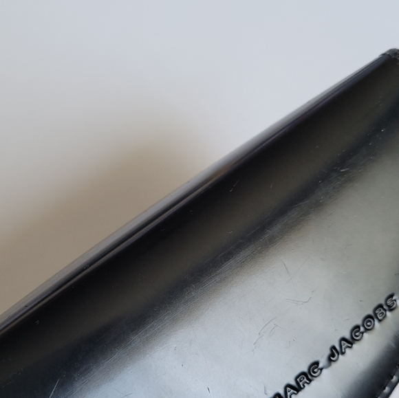 Marc by Marc Jacobs Large Sunglasses Case - Picture 10 of 10